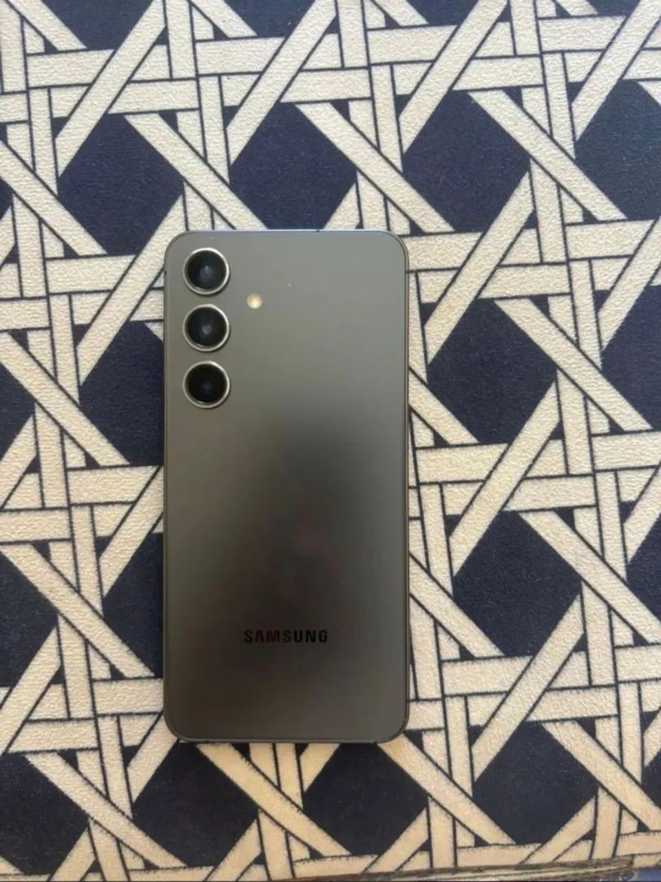 Galaxy S24 