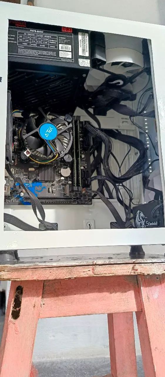 Gabinete com mouse e teclado  - Foto 3