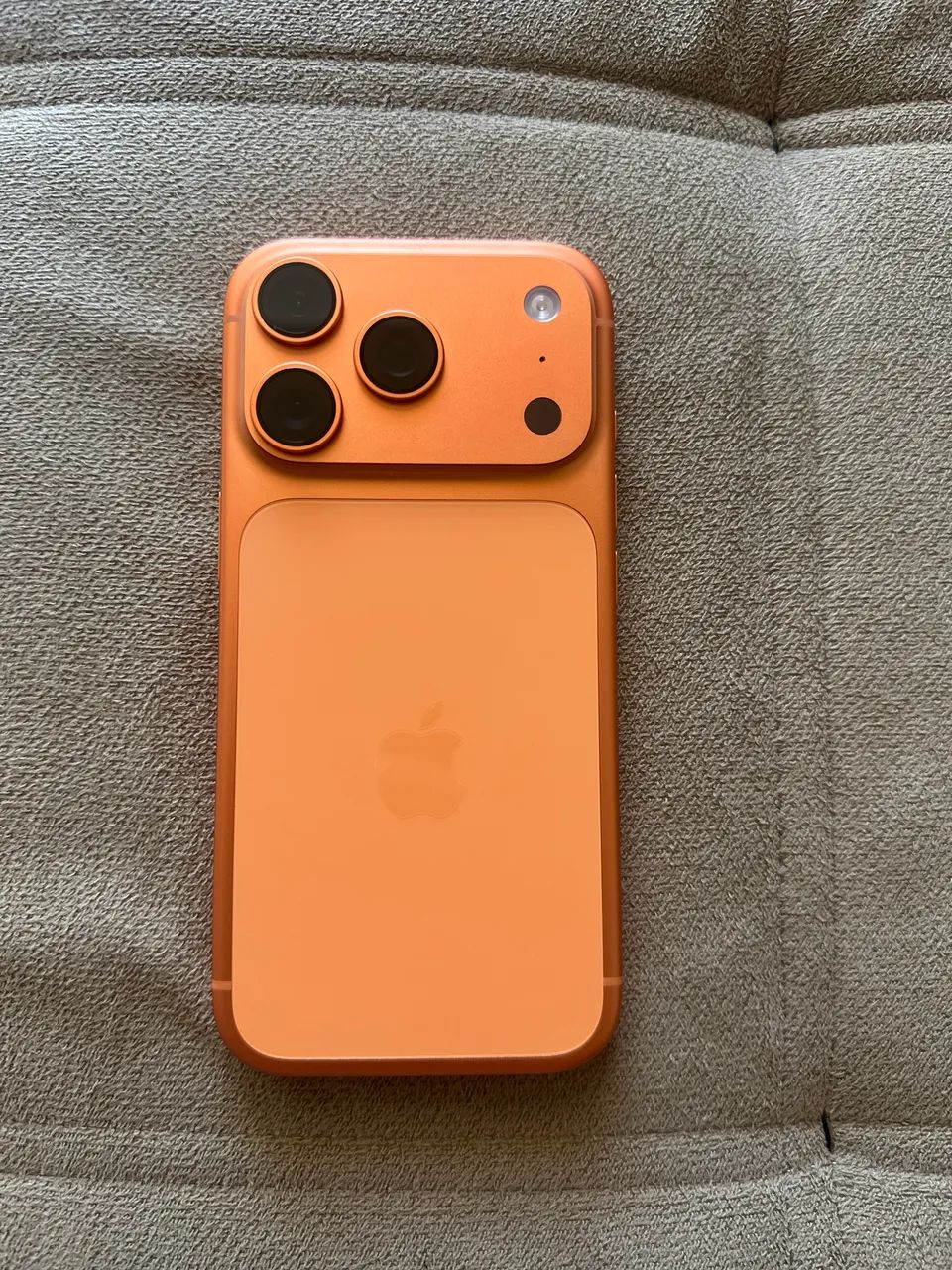 ほぼ新品iPhone 17 Promax256GBSIMフリーバッテリー100% バッテリー100%）iPhone 17 Pro 256GB ディープブルー 国内版 【SIM