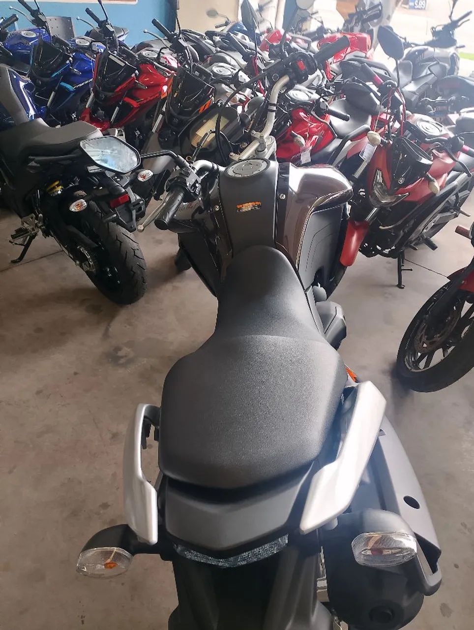 XTZ Lander 250  2026  0km - Foto 4