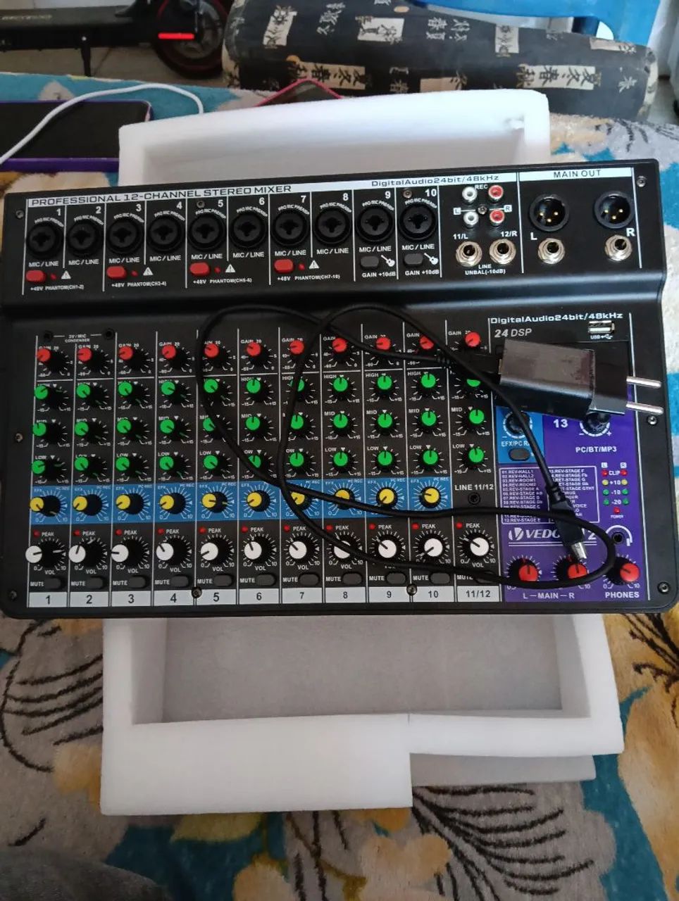 Console de mixagem - Aparelhos de Som - Parque Montreal, Aparecida