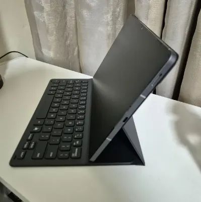 Capa Teclado Slim Samsung Galaxy Tab S9/S9FE/S10LITE/S10FE