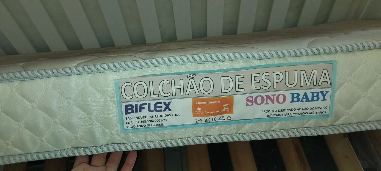 Vendo berço com colchão  - Foto 2