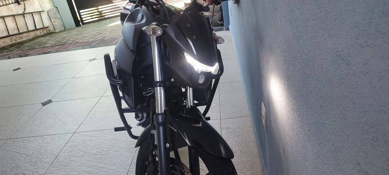Fazer 250