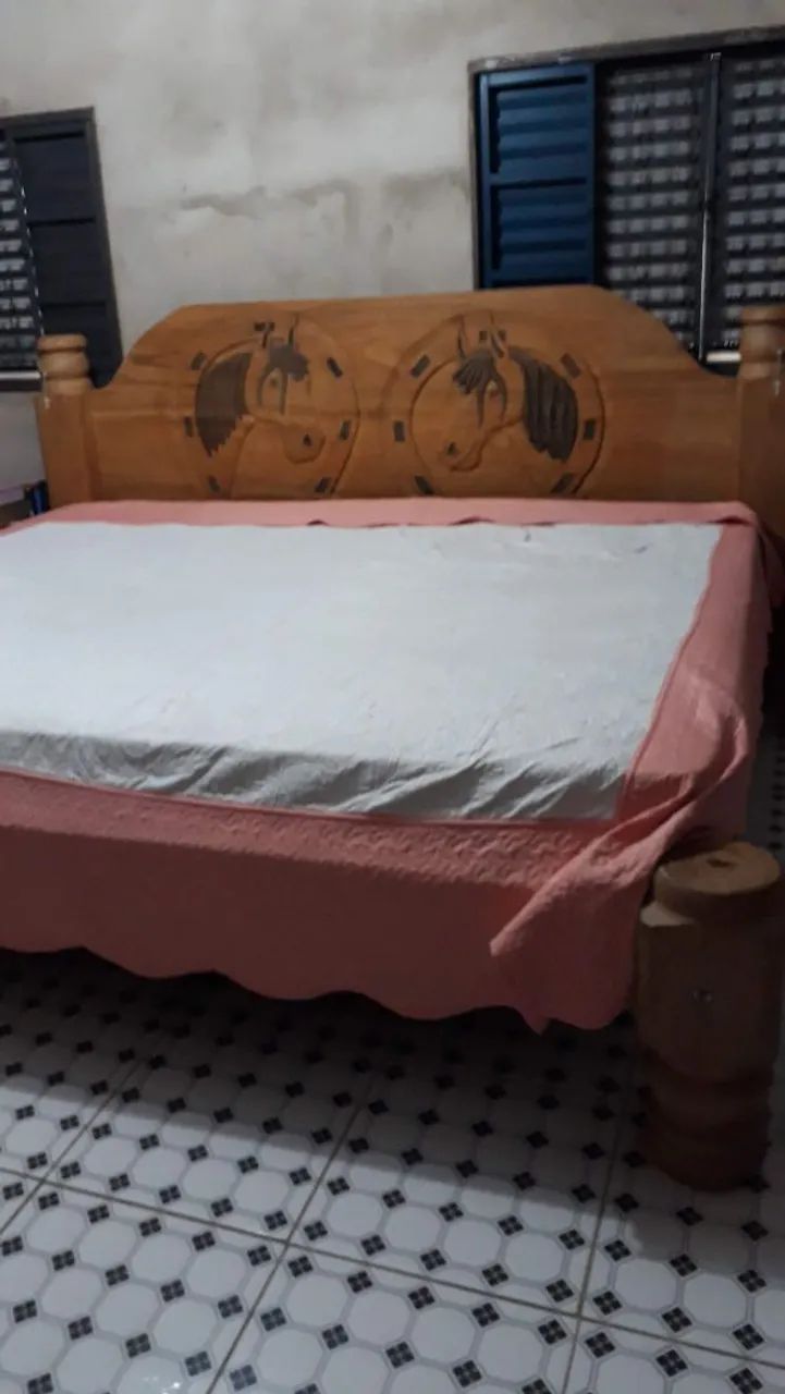 Vendo cama madeira - Foto 2