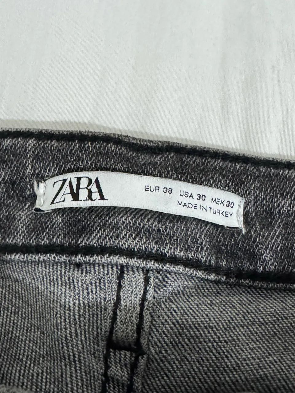 calça zara destroyed 36 - Foto 3