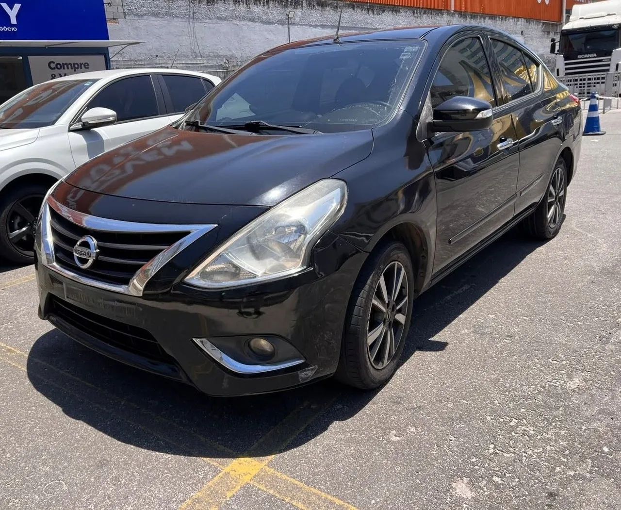 Nissan Versa SL 1.6 16V 2018