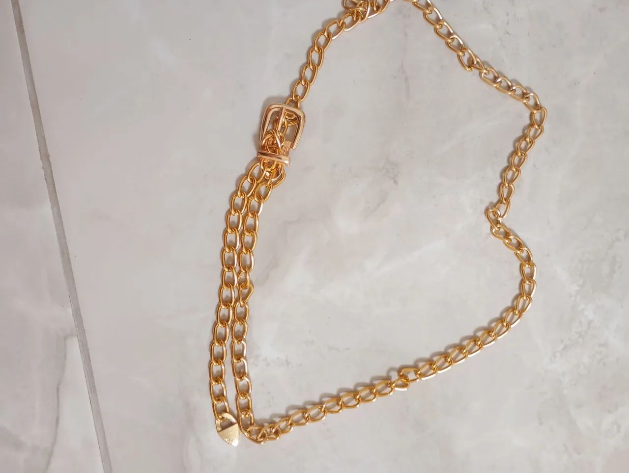 Cinto dourado 