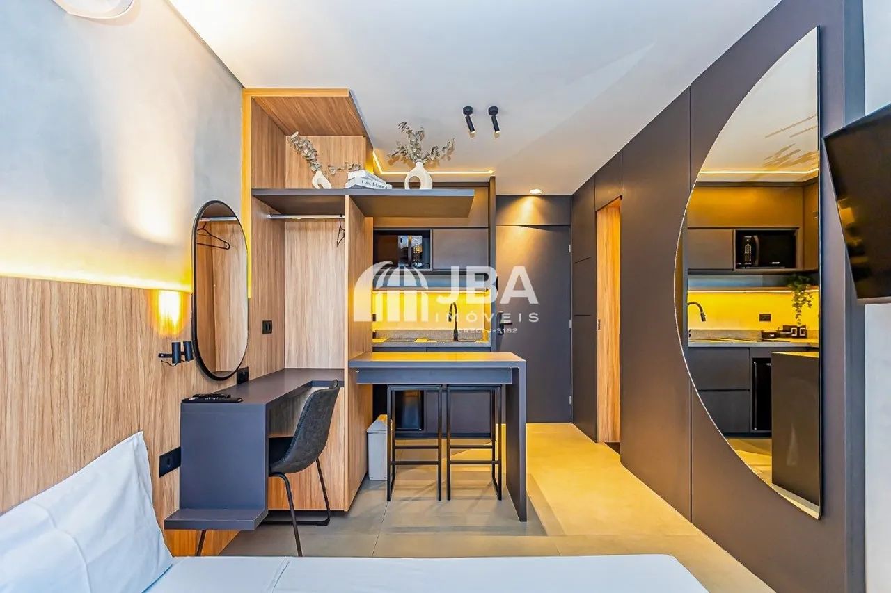 STUDIO MOBILIADO COM VAGA DE GARAGEM NO BATEL - Foto 2