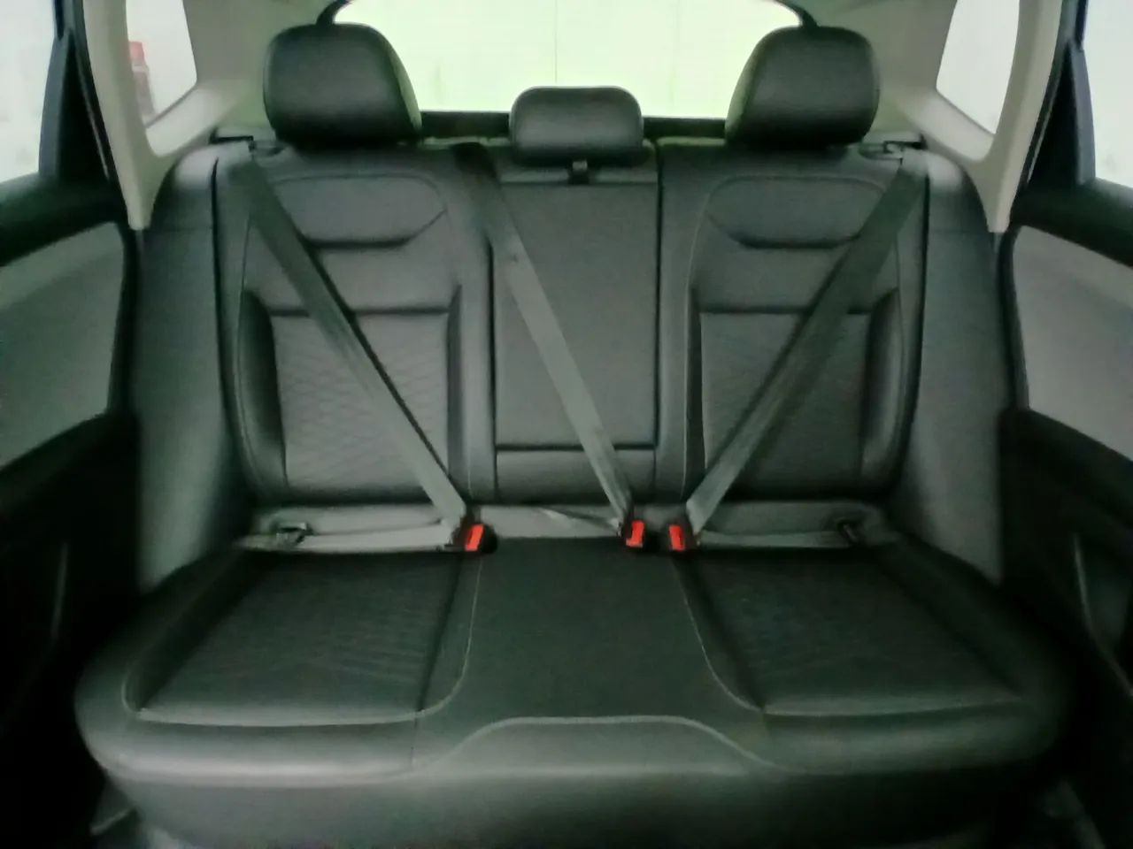 Volkswagen Taos Comfortline 1.4 250 TSI Flex Aut., foto 18 de 18