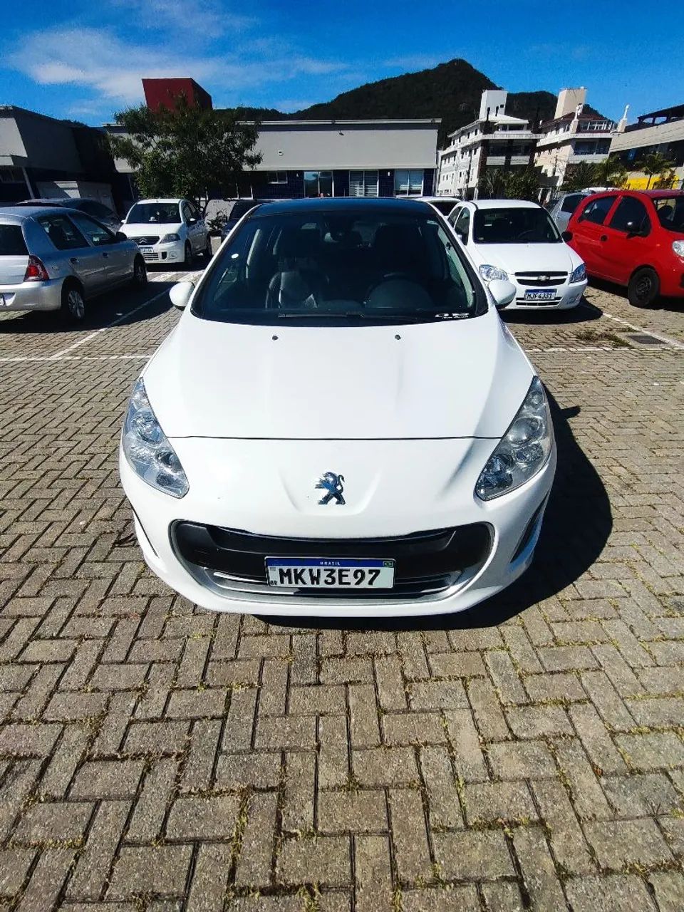 Peugeot 308 308 Allure 2.0 Flex 16V 5p Mec. 2013