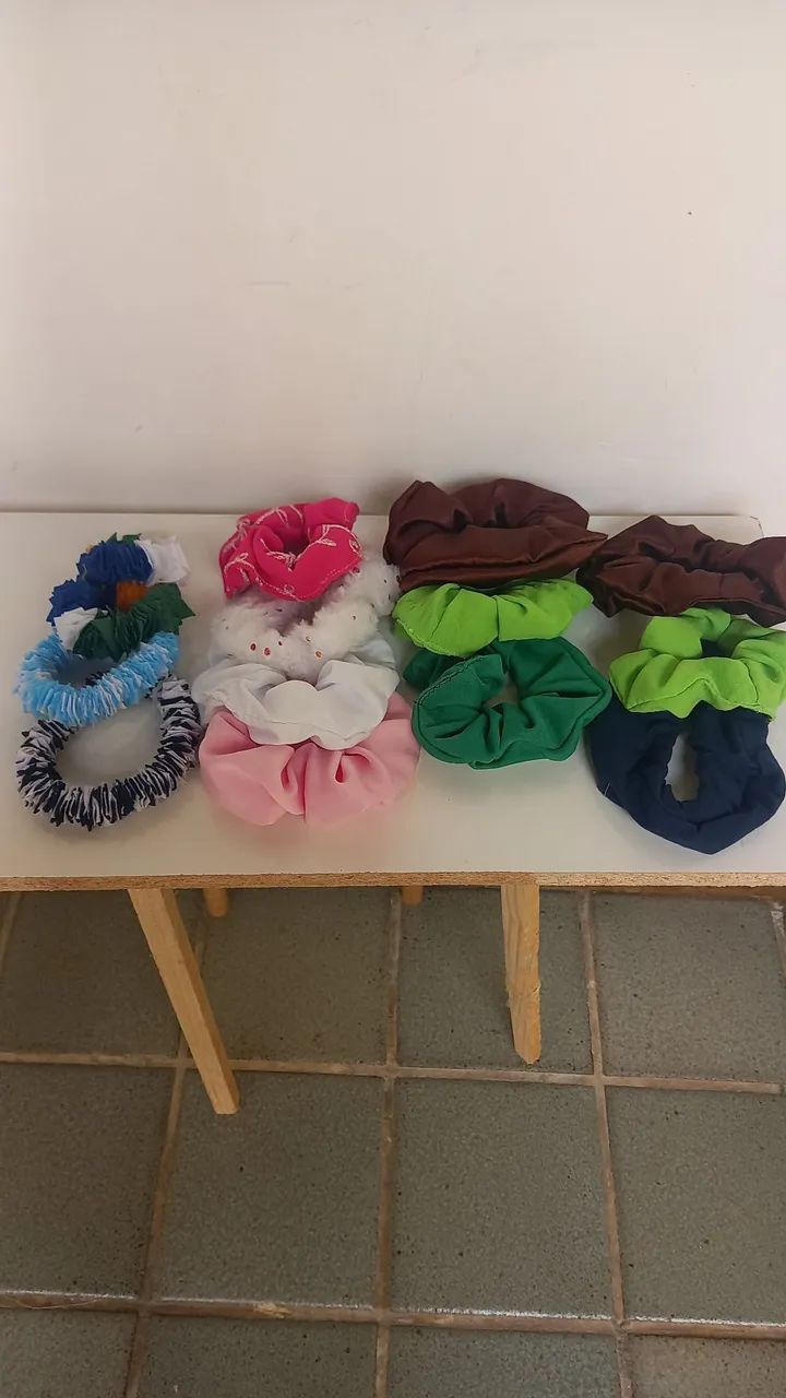 Xuxinha para cabelo croche 7.00 é o de tecido 4 - Foto 2