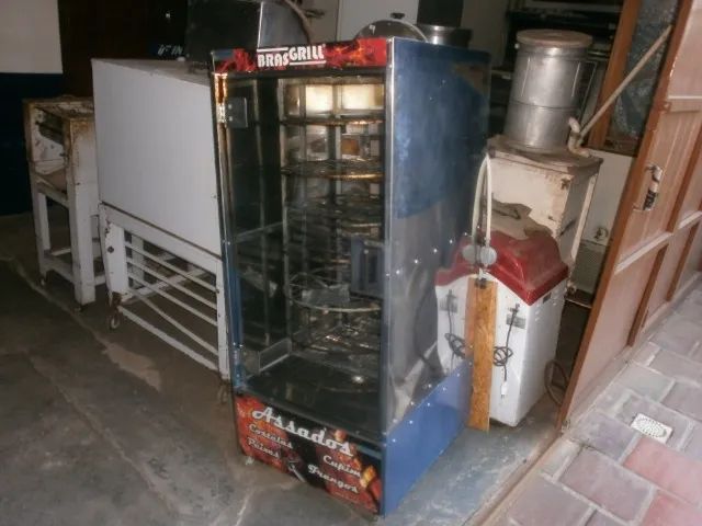 assador de carne / frango - prateleiras giratório -  pouco uso