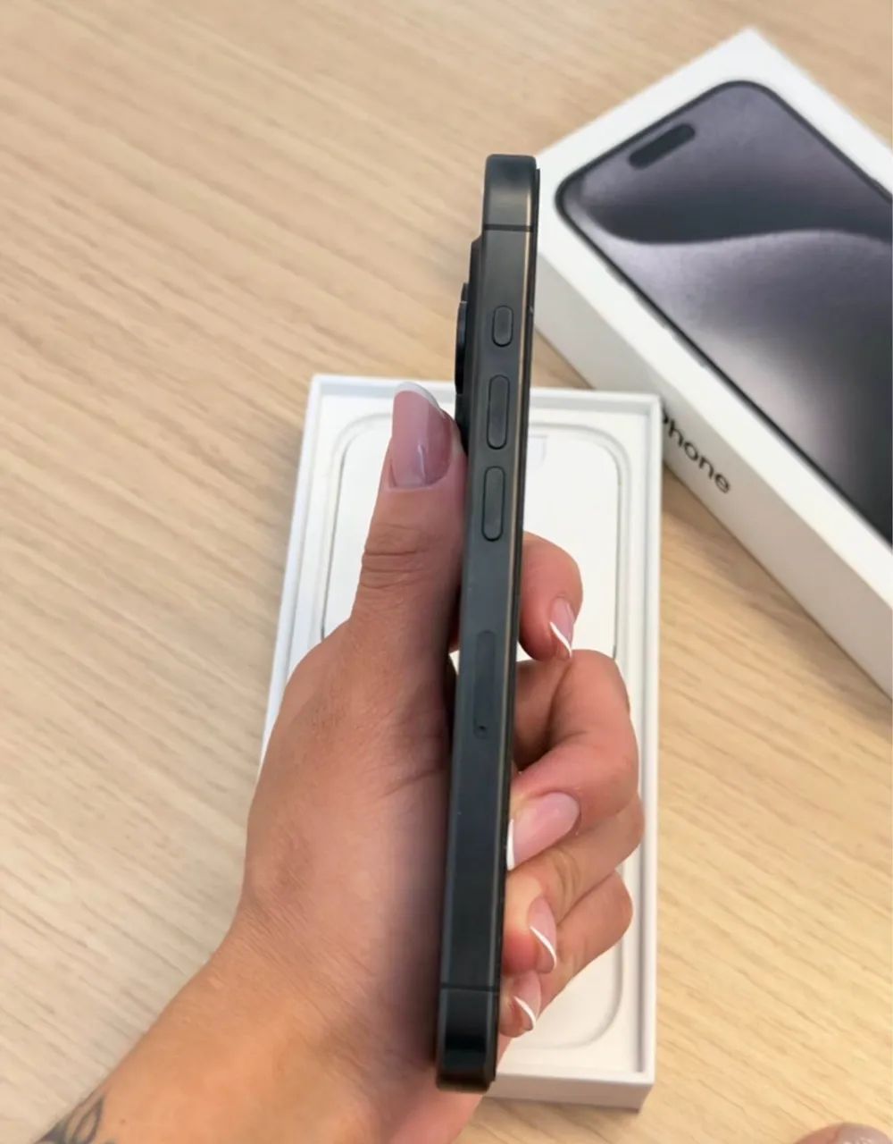 Iphone 15 pro impecável  - Foto 3