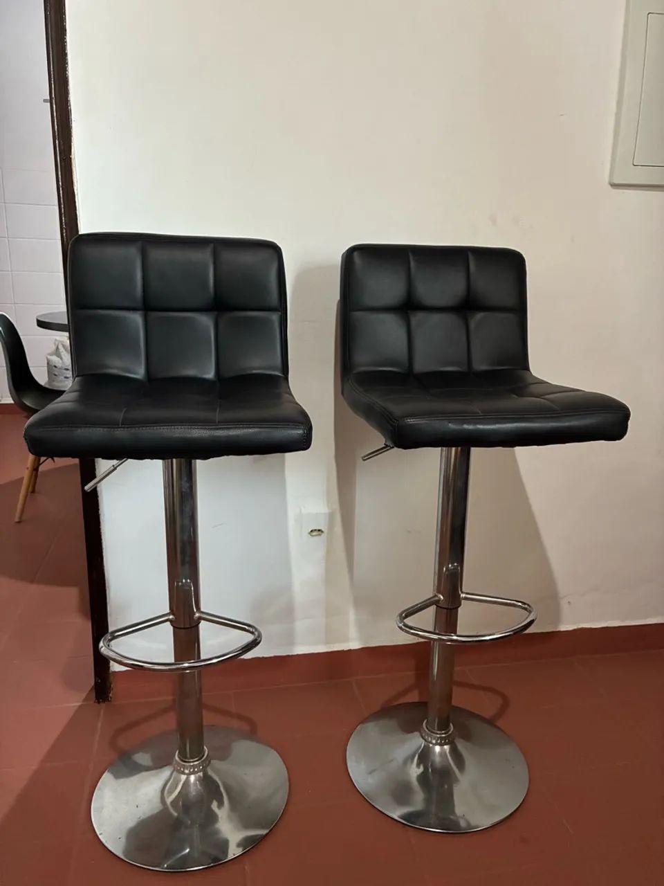 Vendo conjunto banquetas estofadas
