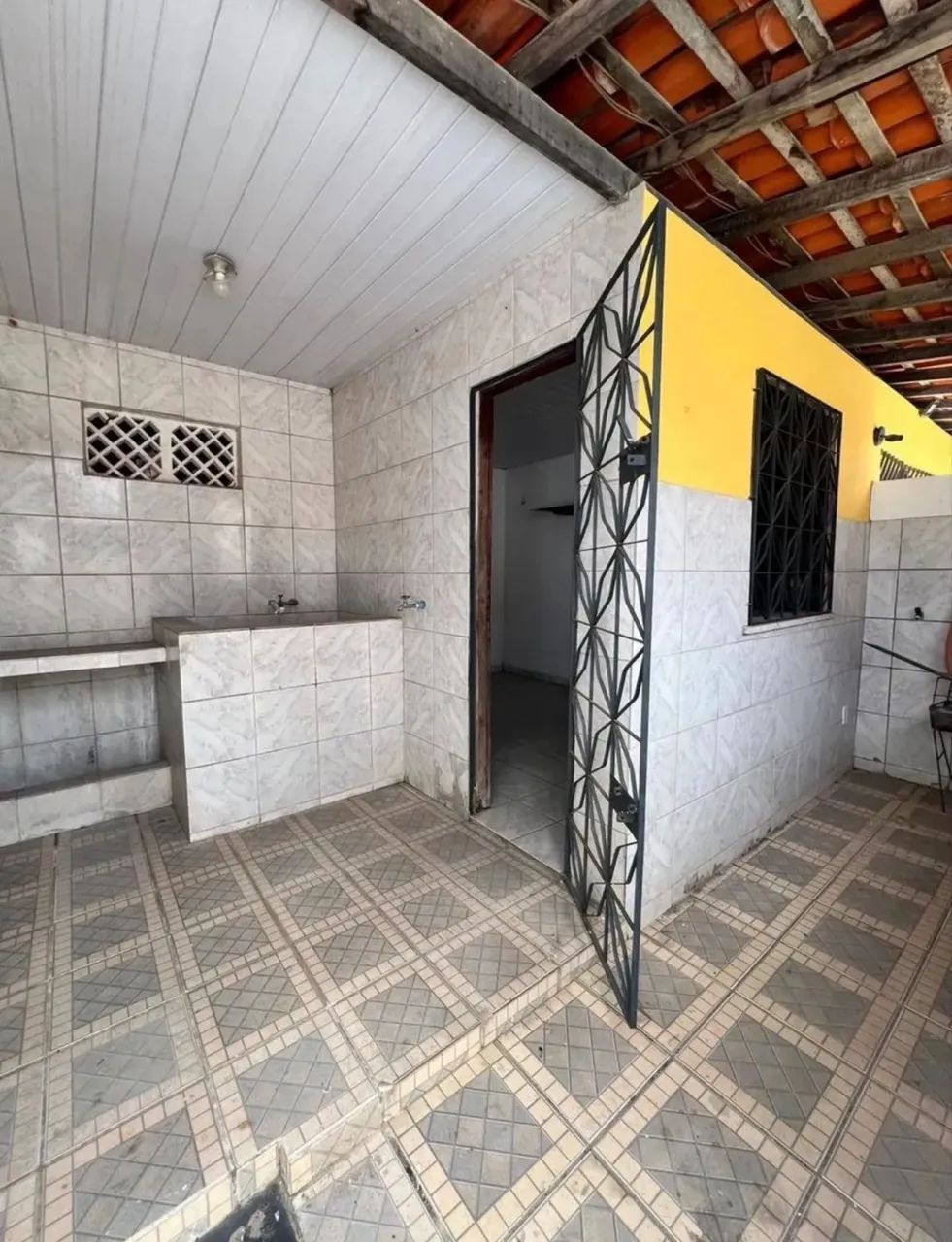 *CASA COM PISCINA A VENDA - Foto 4