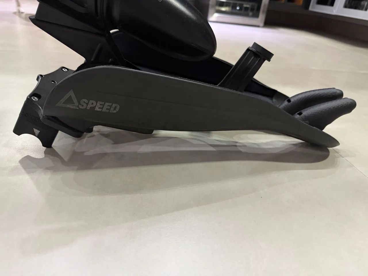 Cockpit Delta Speed Carbono + Adaptador Universal + Mesa de Fixação