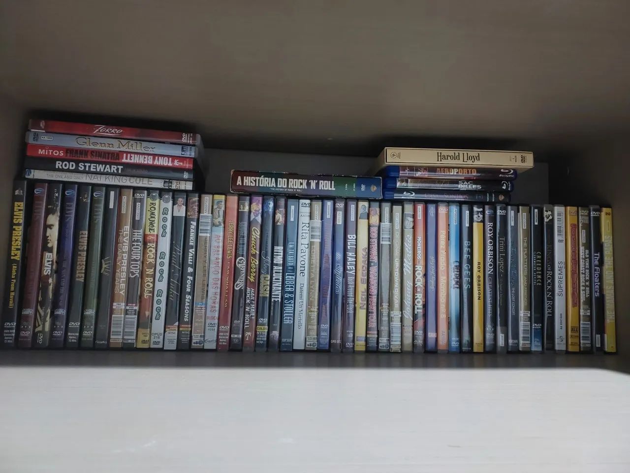 COLEÇÃO DE DVDS E BLU-RAY PARTE 3 - Foto 2