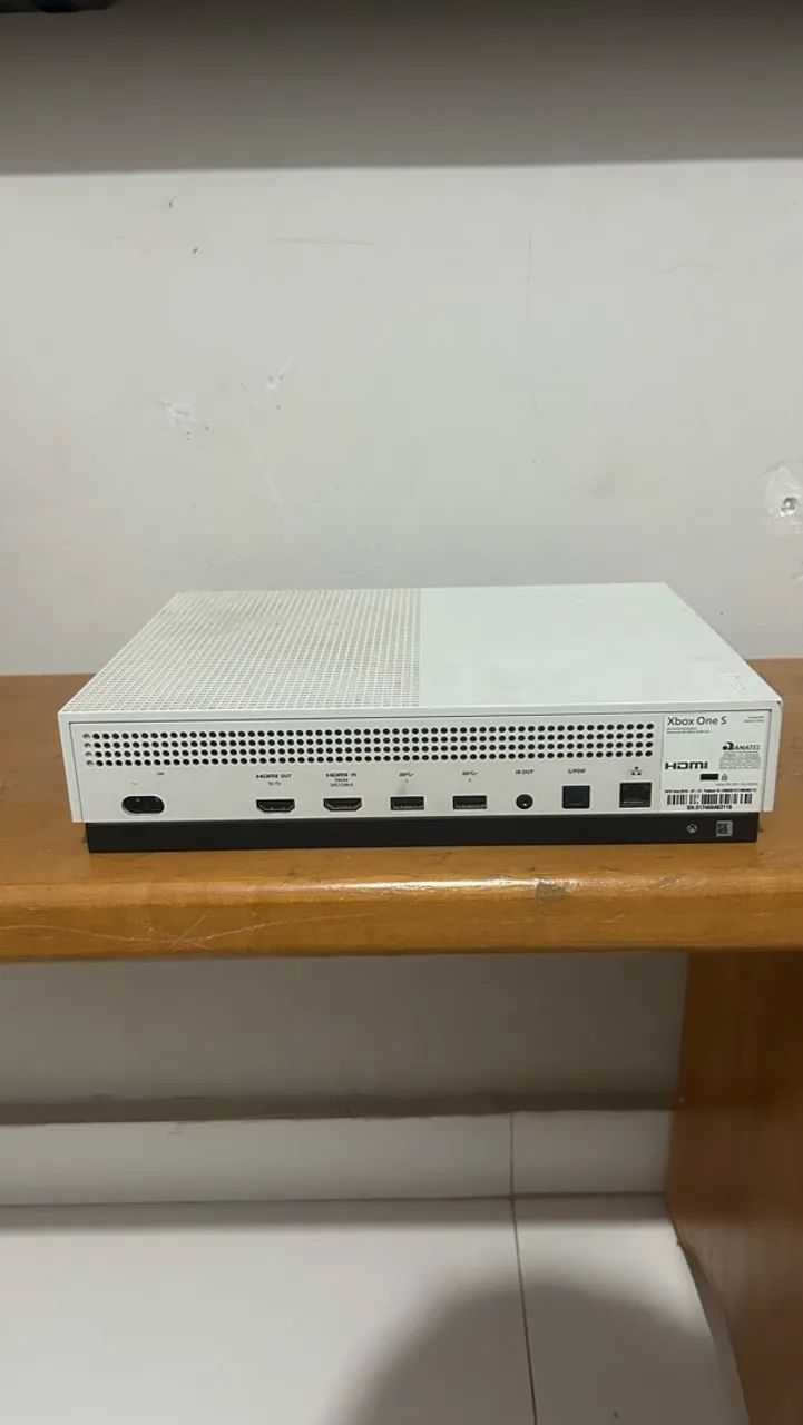 Xbox One S 1TB - Foto 3