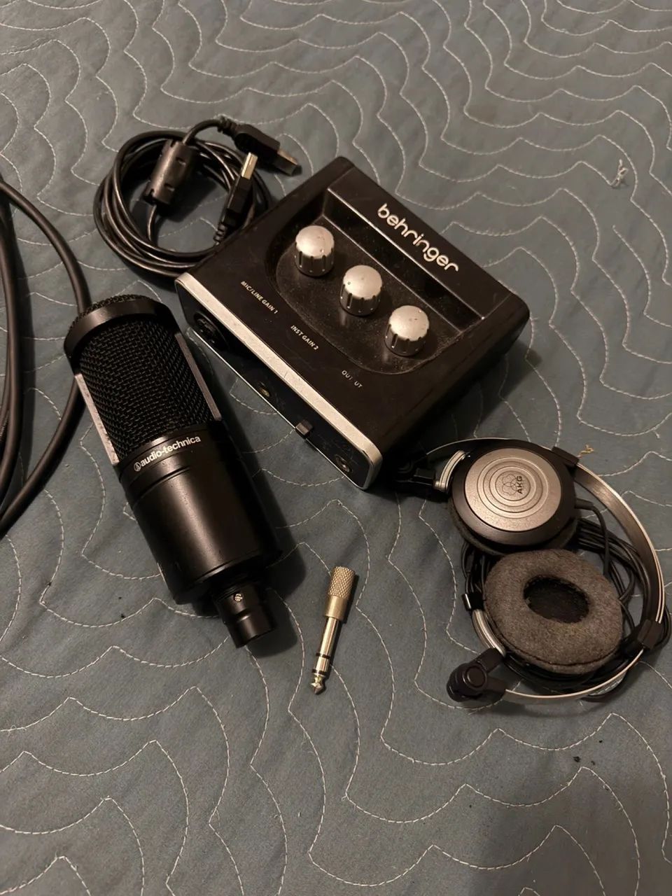 KIT HOME STUDIO COMPLETO - AT2020 + UM2 + AKG 