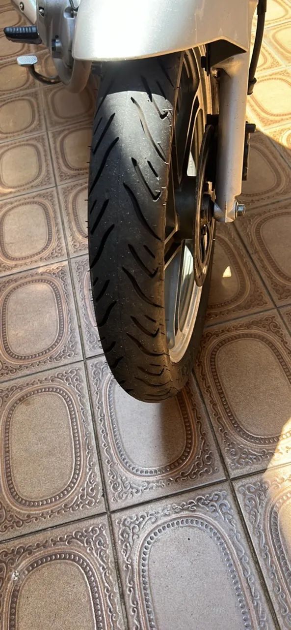 Suzuki GRS 150i - Foto 2