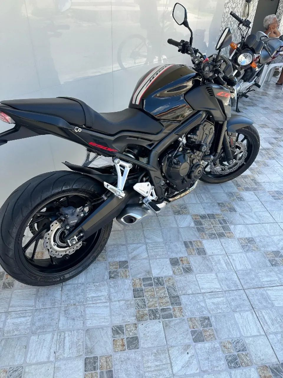 Honda CB650F - Foto 3