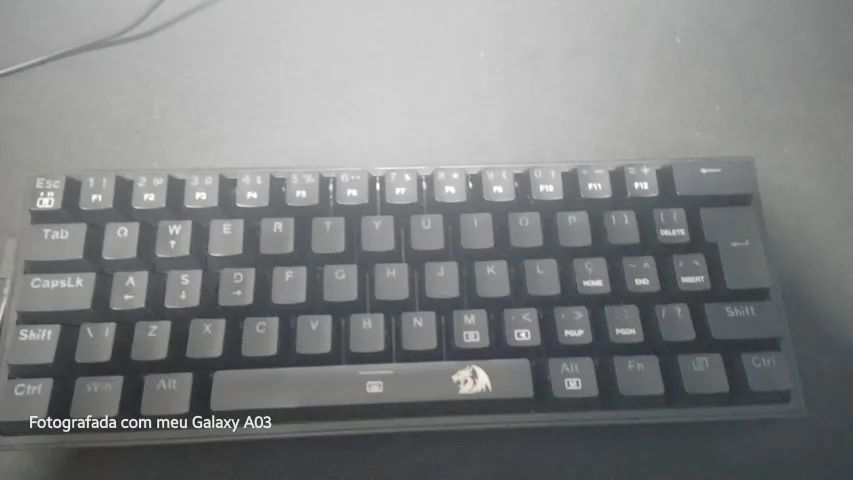 Teclado redragon k617 60% SWITCH AZUL RGB  - Foto 2