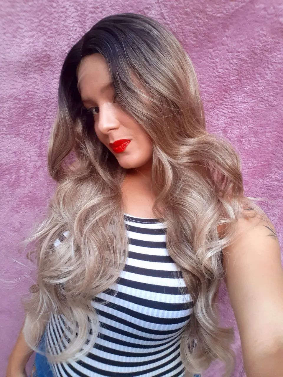 Peruca front lace cabelo humanizado loiro raiz esfumada 70cm  - Foto 2