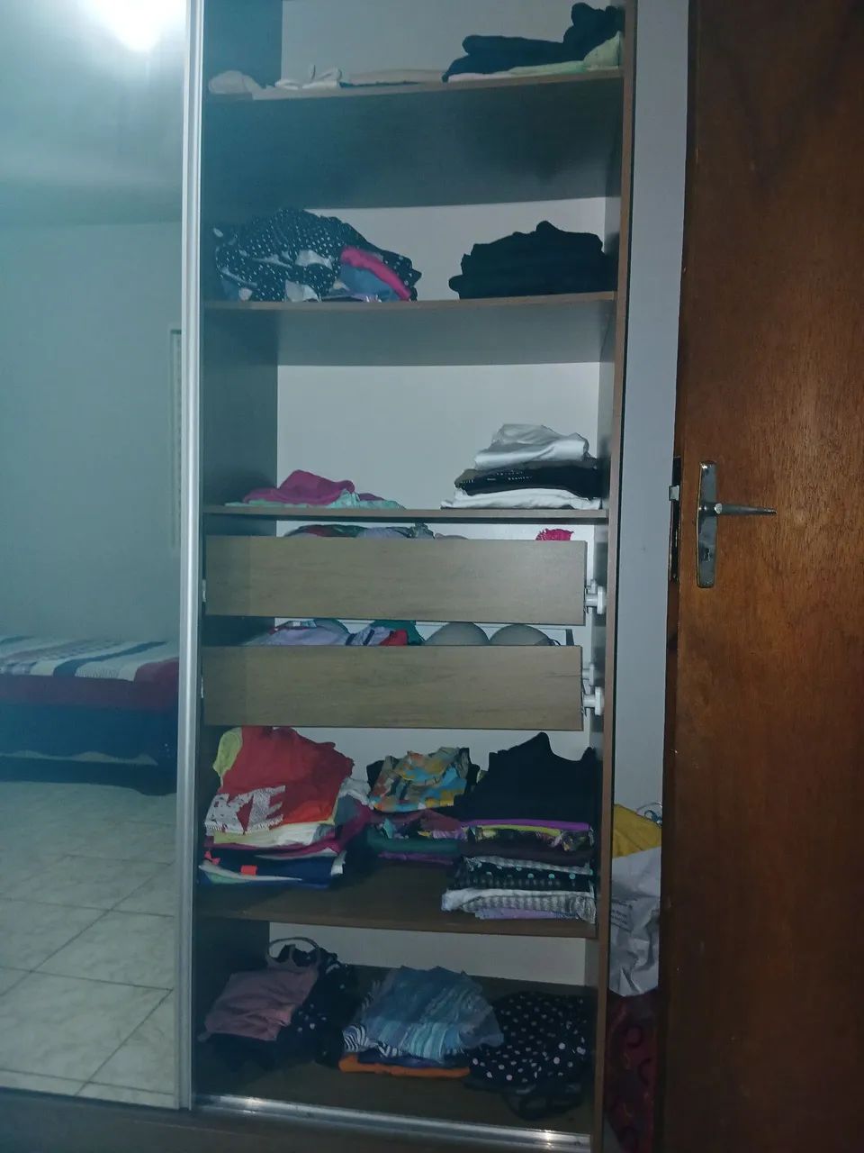 Guarda-Roupa de correr com espelho  - Foto 2