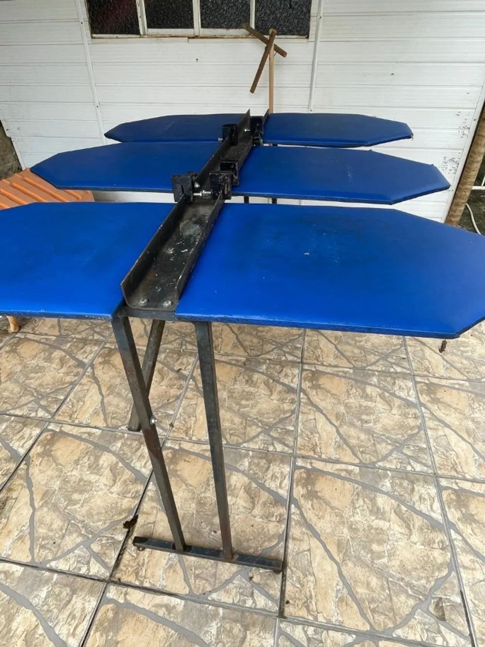 Mesa para silkscreen com seis berços de madeira - Foto 2