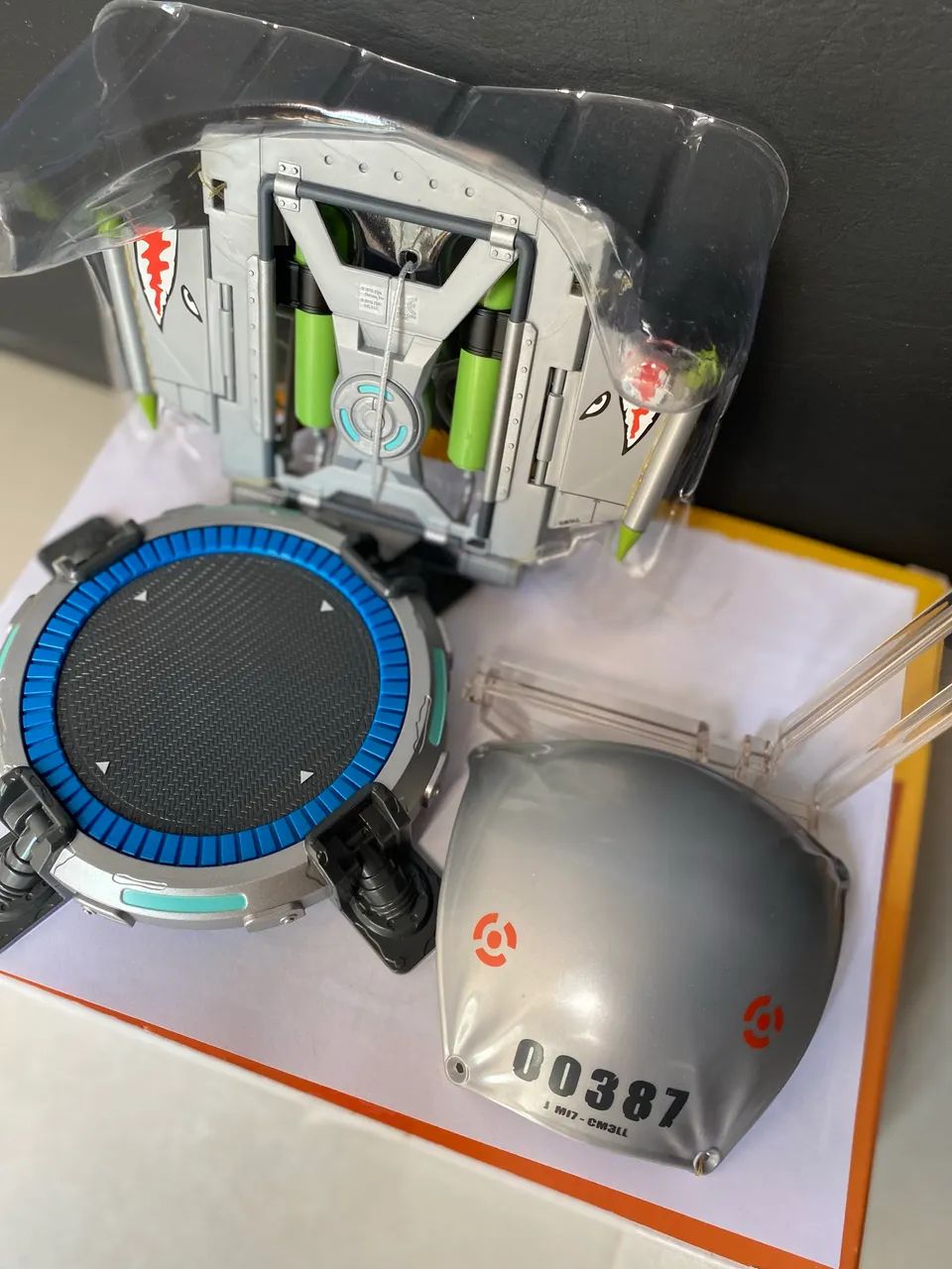 Fortnite Mako Glider Pack McFarlane  - Foto 5