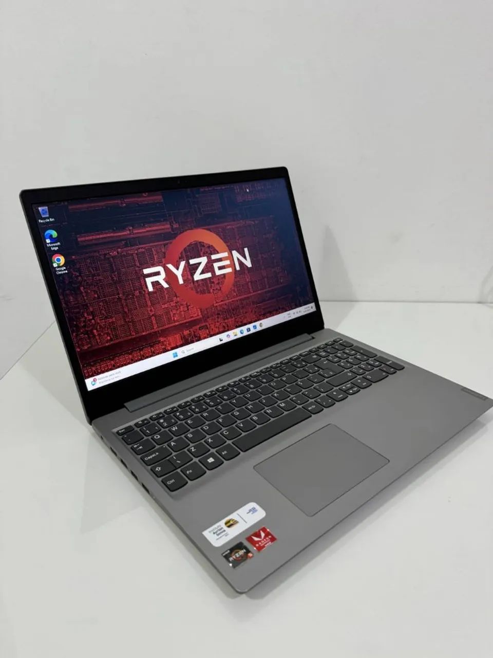 Lenovo Gamer Ideapad Ryzen 5-3500U, Ssd 236Gb + 1Tb, 8 Gb Ram, Placa de video Radeon V8 2g