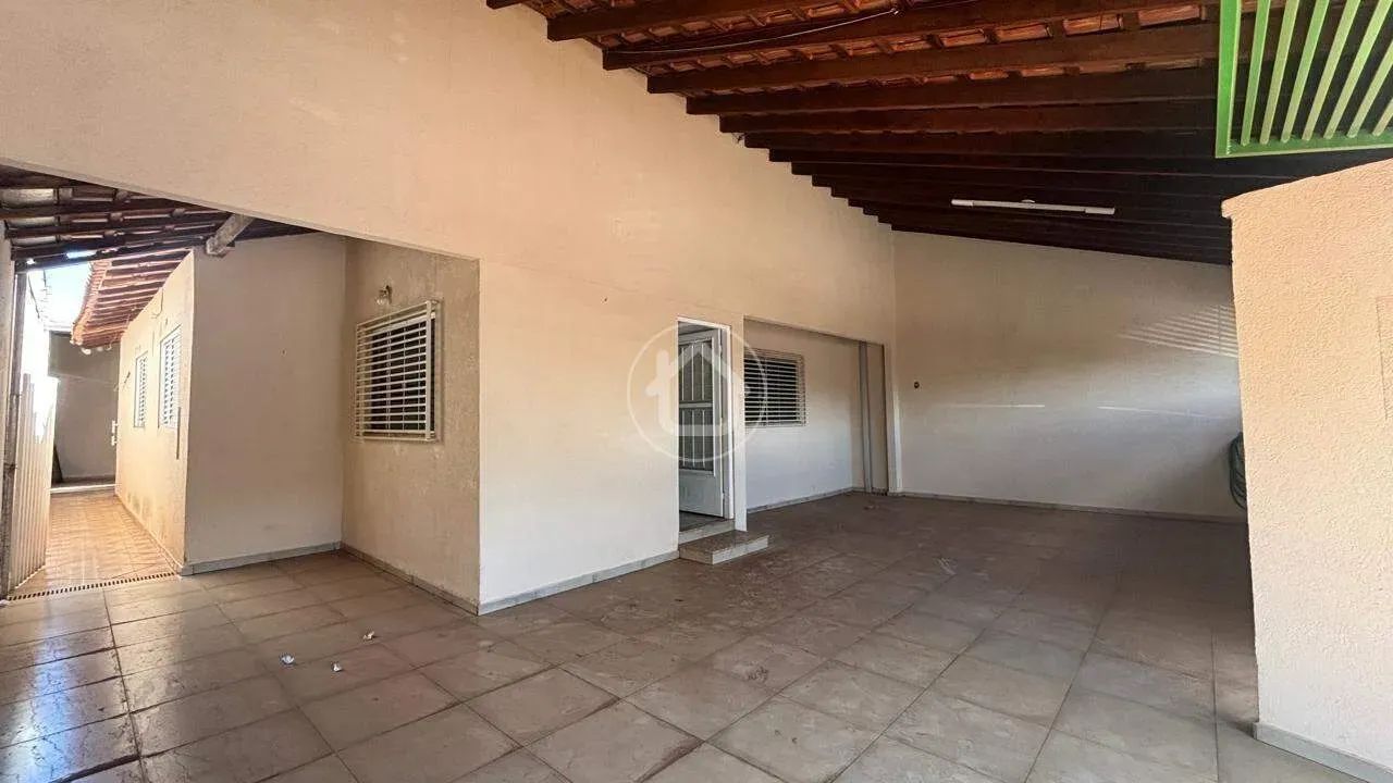 CASA 3 QUARTOS SENDO 1 SUÍTE - Foto 3