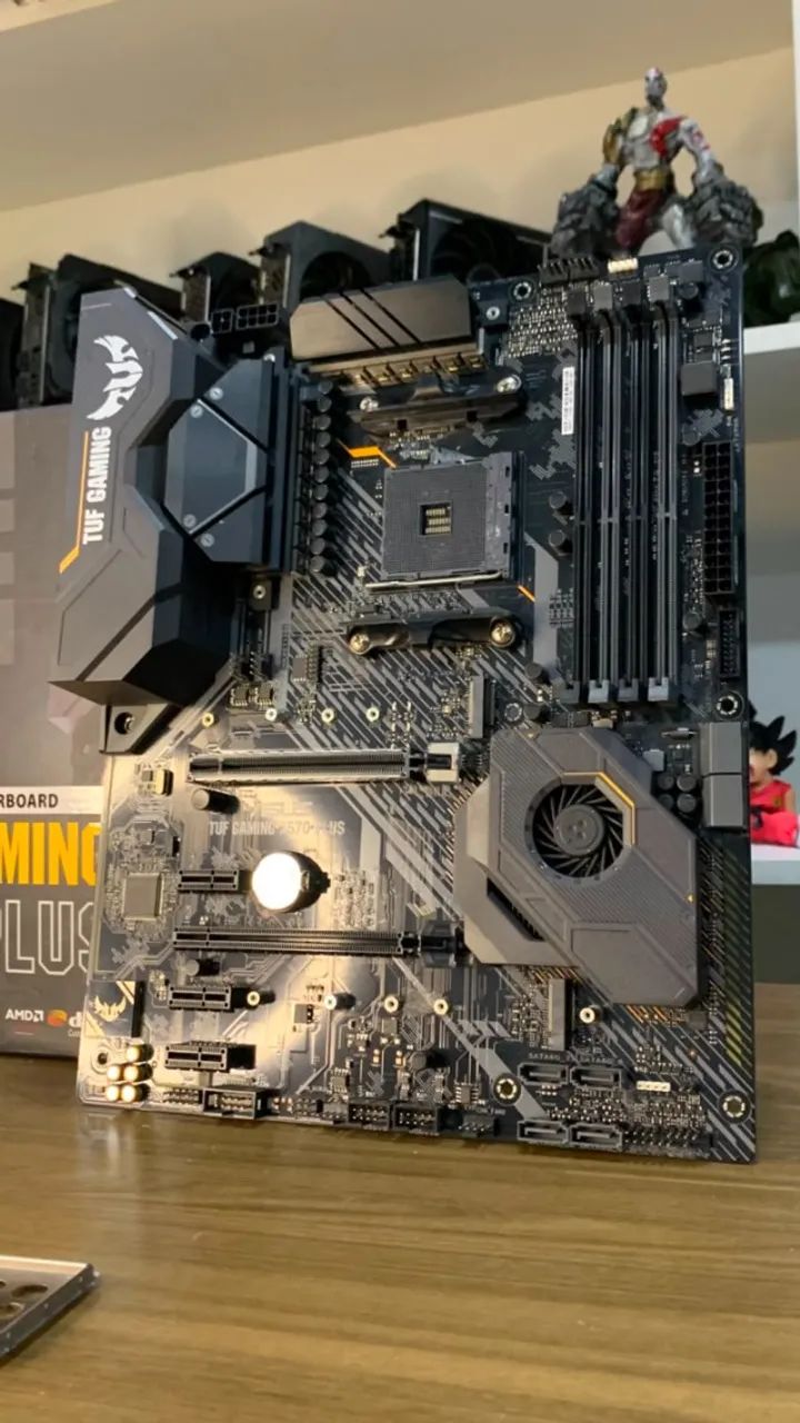 ASUS TUF X570-PLUS - Foto 2
