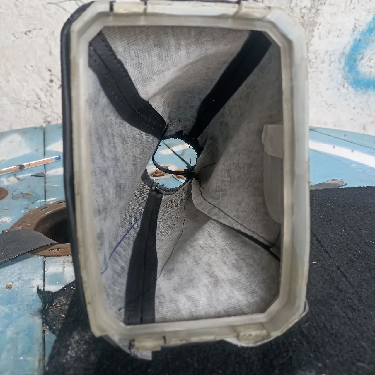 Vende-se peça coifa para Corsa e Celta! 