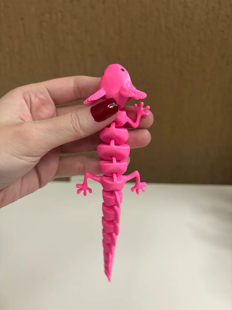 Axolote Articulado em Plástico Salamandra Enfeite Decoração - Foto 3