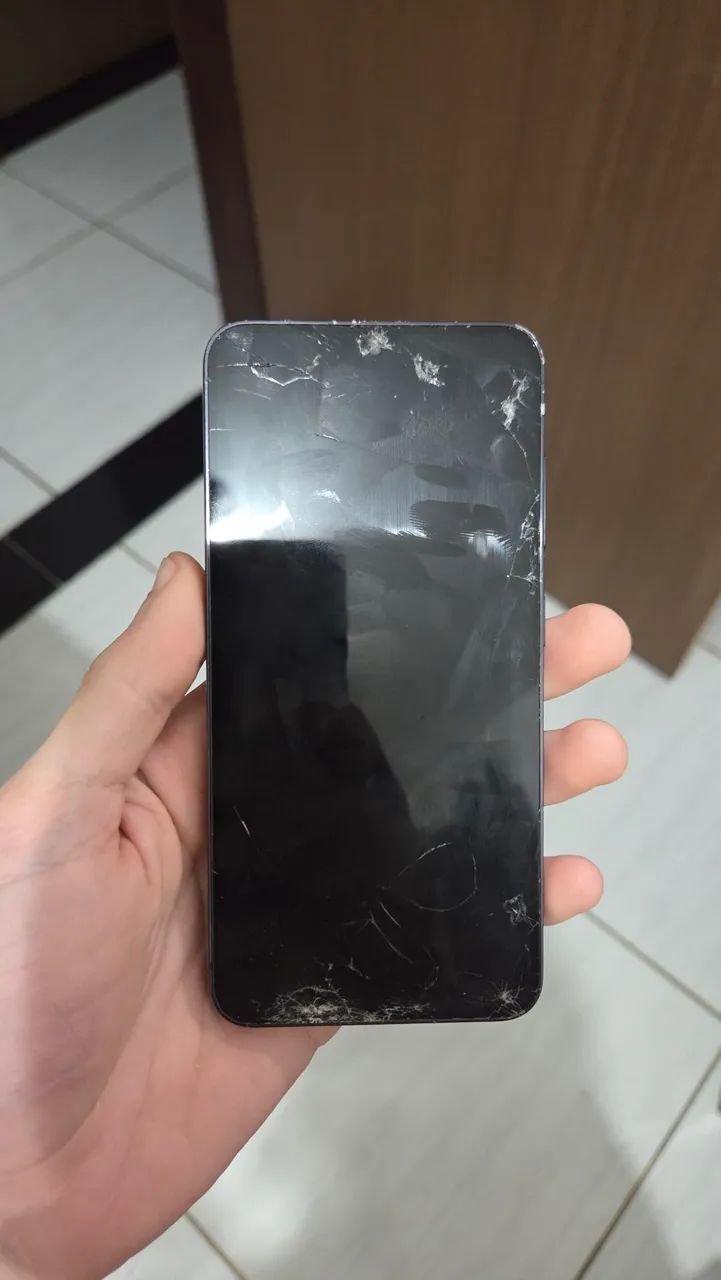 Samsung Galaxy S23 - Usado