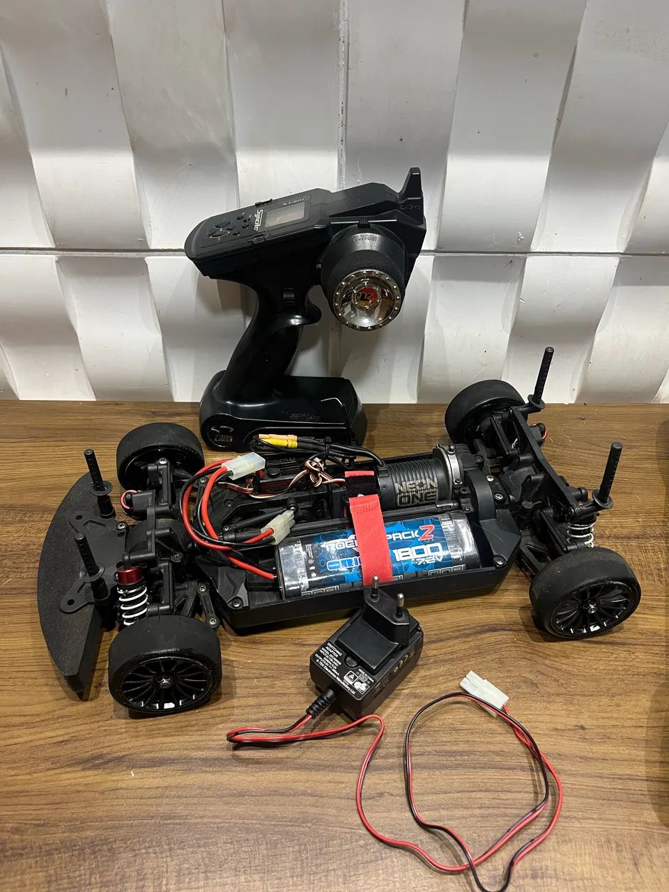 Kyosho fazer motor brushless Automodelo  - Foto 5