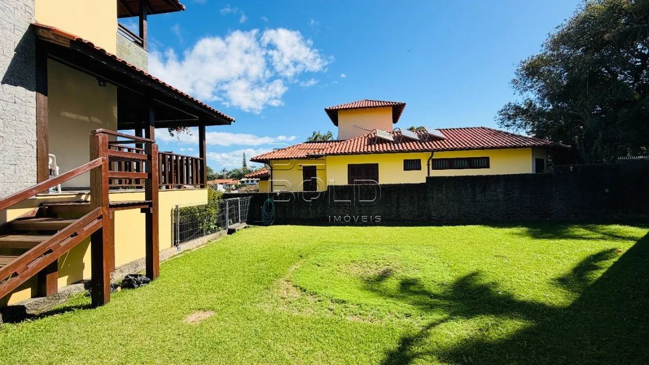 Casa 5 dormitórios vista mar no Itaguaçu