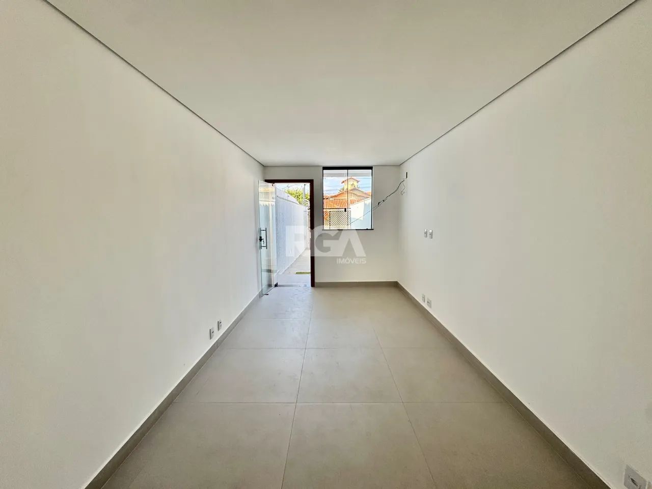 CASA DUPLEX COM 2 SUÍTES E 2 VAGAS  COPACABANA