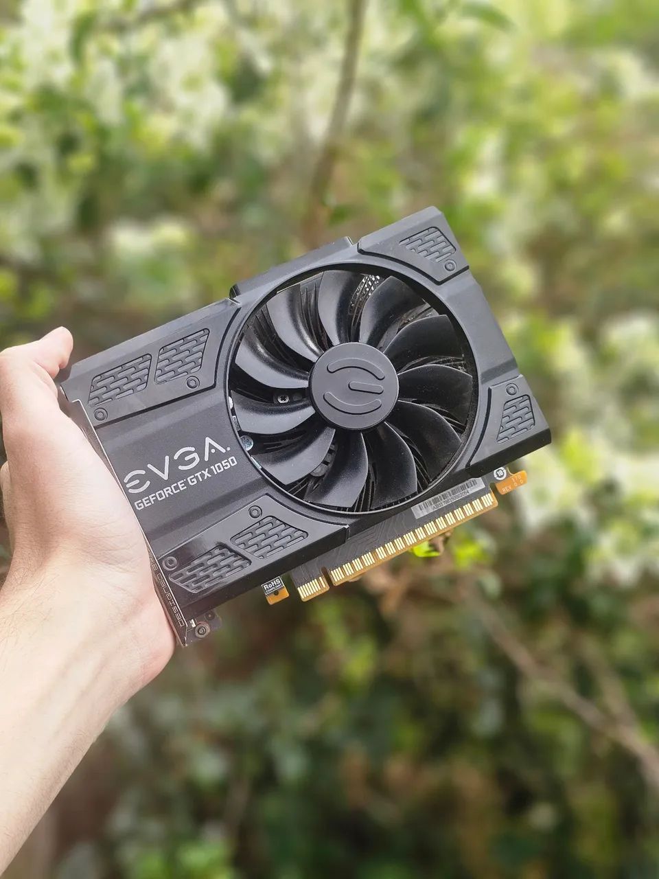 GTX 1050 2GB EVGA - Foto 2