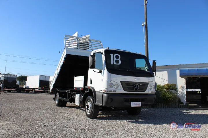 Mercedes Benz 1016 2018 com basculante 