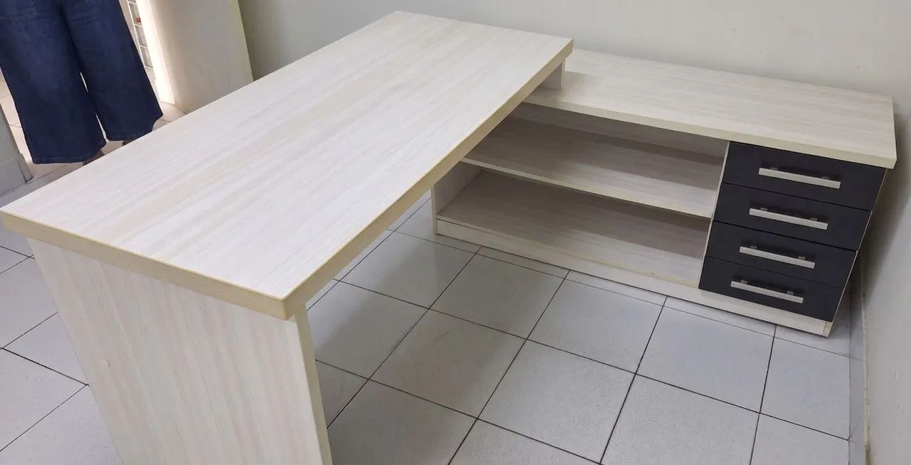 Mesa de escritório 