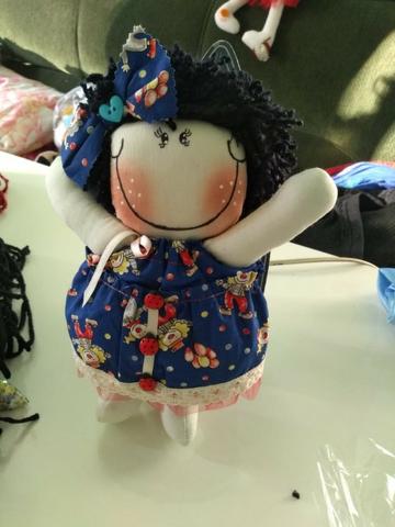 Boneca de pano feito a mão produto artesanal