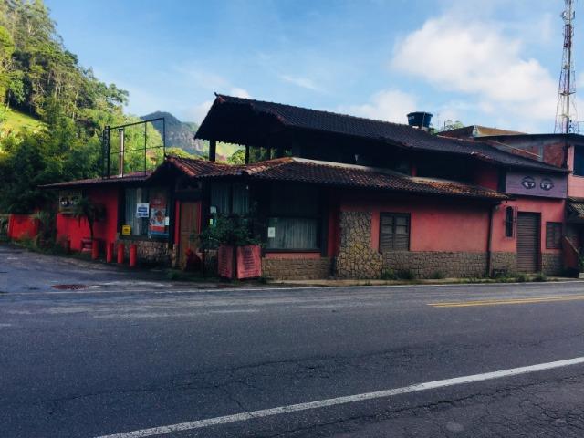 Casa com perfil comercial no centro de Mury , de frente para a rodovia RJ-116 - Foto 2