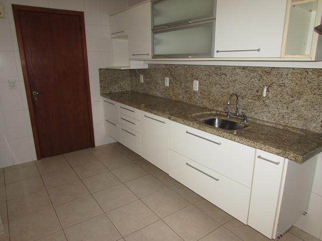 Casa de condomínio para alugar com 4 dormitórios em , cod:I-018985 - Foto 9