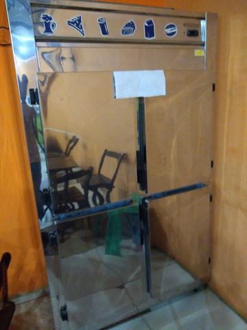 Refrigerador comercial Gelopar