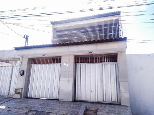 CA1759 Casa duplex com 3 quartos, 2 vagas, 240m² de área construída, Bairro Siqueira