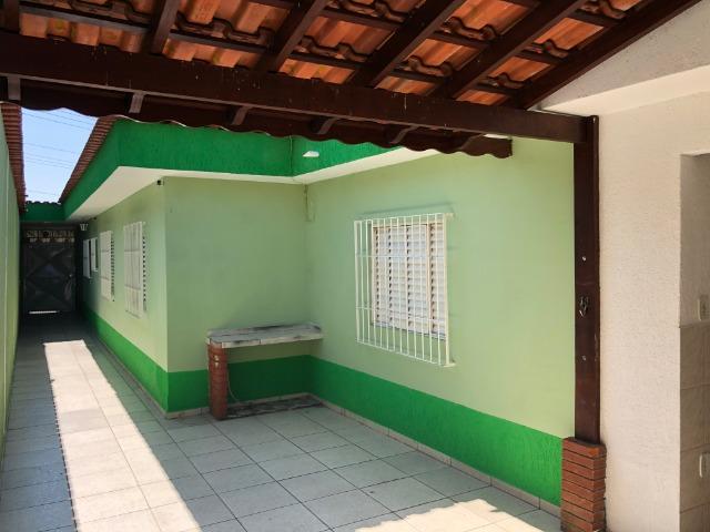 Casa térrea 3 dorm 2 vagas Mogi Moderno