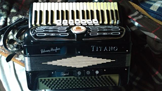 Gaita Titano Grand 120 Baixos - Foto 4